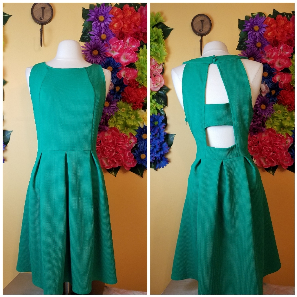 Y2K Xhiliration sleeveless green coquette girl romantic skater dress- M